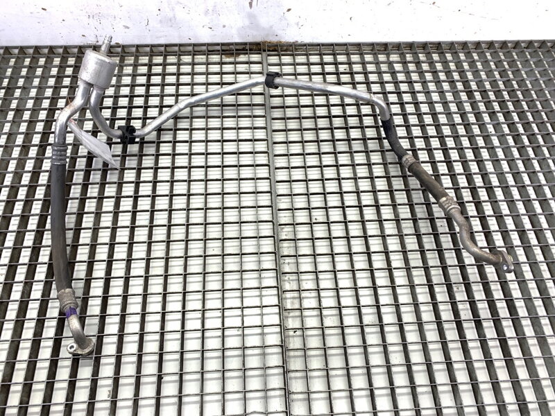 Hadice klimatizace Peugeot 3008 (MPV) (0U_) 2009 - 2017 9684368380