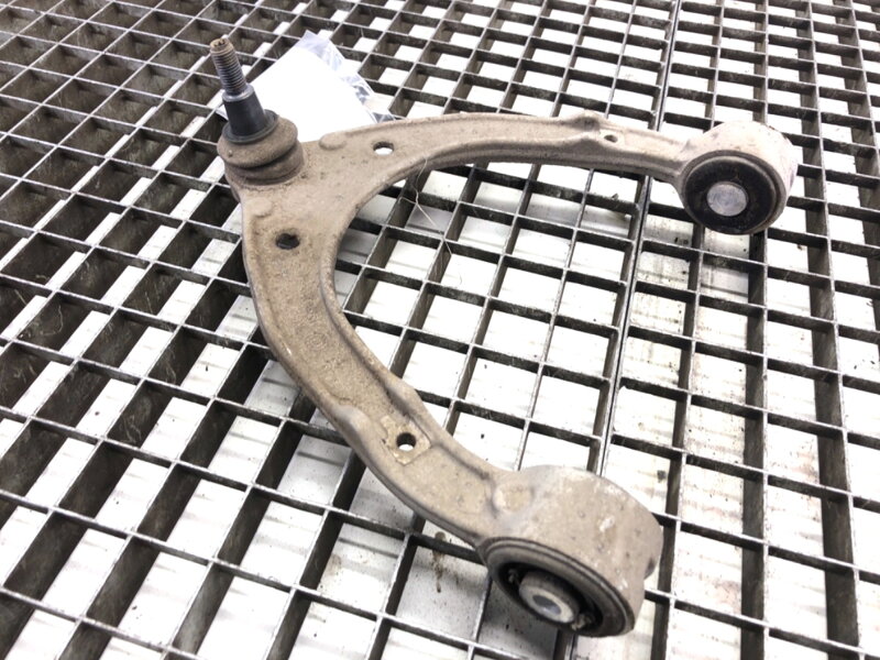 Rameno pravé přední Audi Q7 (4LB) 2006 - 2016 K1953-08