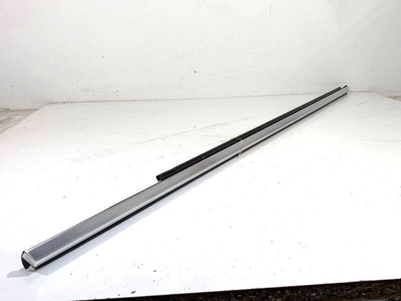 Lišta stírací zadní levá chrom Audi Q7 (4MB, 4MG) 2015 - 2022