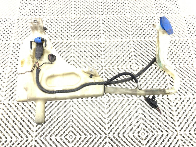 Nádobka ostřikovačů Audi Q7 (4LB) 2006 - 2016 4L0955453