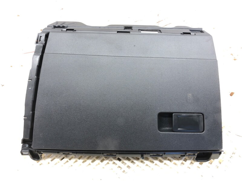 Odkládací schránka spolujezdce VW Golf Viii (CD1) 2019 - 2022 5H1857097