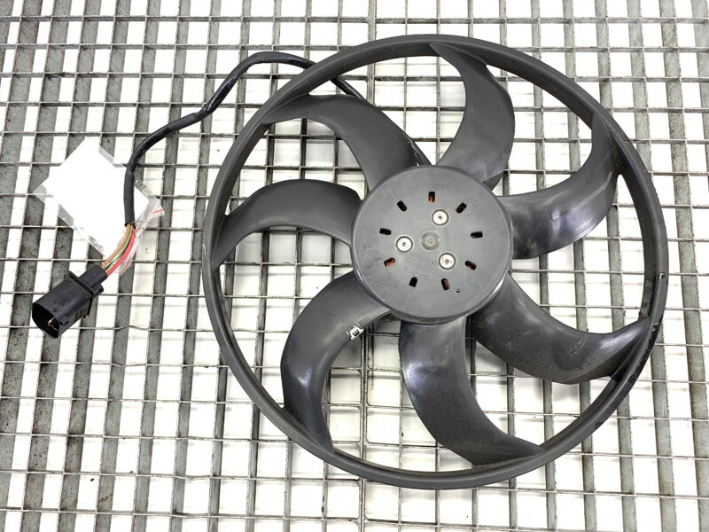 Ventilátor chladiče VW Touran (5T1) 2015 - 2022 5Q0959455BL