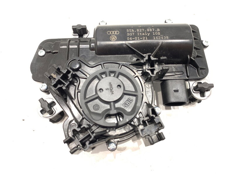 Dotah víka kufru zadní VW Touran (5T1) 2015 - 2022 5TA827887B