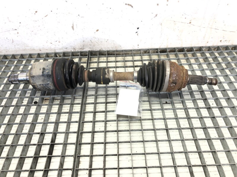 Poloosa levá přední Mitsubishi ASX (GA_W_) 2009 - 2022