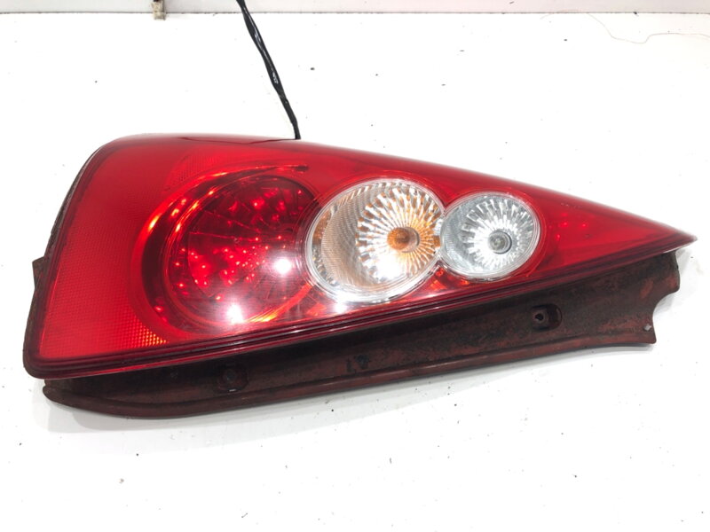 Světlo levé zadní Mazda 5 (CR19) 2005 - 2010