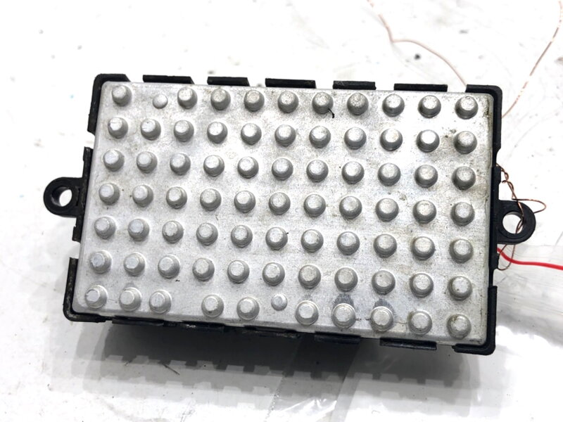 Odpor ventilátoru / ventilátory vzduchu BMW 5 Touring (E61) 2004 - 2010 6948422