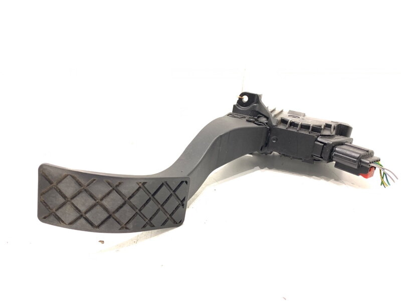 Plynový pedál Seat Leon (5F1) 2012 - 2022 5Q1723503F