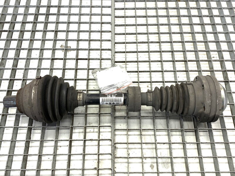 Poloosa levá přední Skoda Superb II Kombi (3T5) 2009 - 2015 1K0407271NR