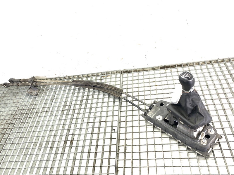 Řadicí páka volič převodovky Skoda Superb II Kombi (3T5) 2009 - 2015 3T0711049G