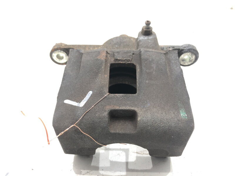 Brzdový třmen levý přední Mazda 2 (DL, DJ) 2014 - 2022