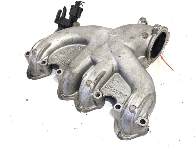 Sací potrubí VW Passat B6 (3C2) 2005 - 2010 03G129713K