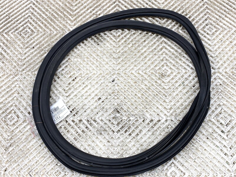 Těsnění dveří přední levé Skoda Octavia IV Combi (NX5) 2019 - 2022 5E3867365