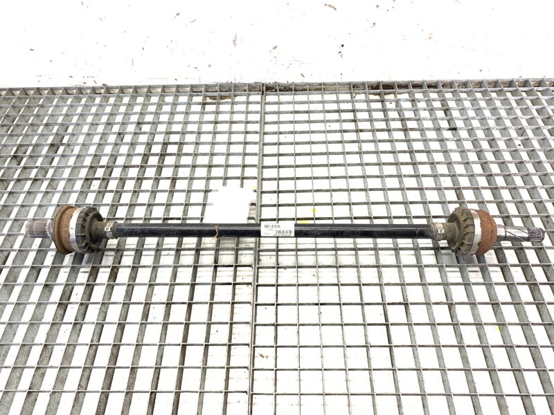 Poloosa levá zadní Volvo XC60 II (246) 2017 - 2022 P32336227