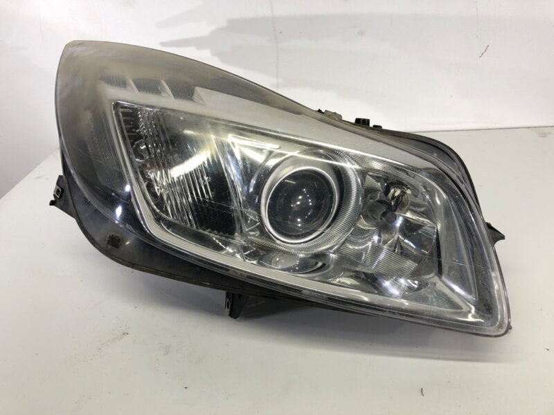 Světlo pravé přední bi-xenon Opel Insignia A Sports Tourer (G09) 2008 - 2017 13226793