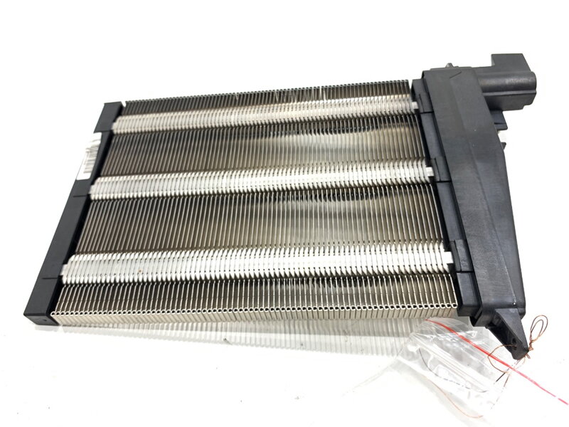 Radiátor topení elektrická Audi A3 (8P1) 2003 - 2013 1K0963235D