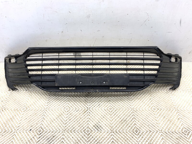 Mřížka nárazníku přední středová Toyota Camry (_V7_, _VA7_, _VH7_) 2017 - 2022 5311333120