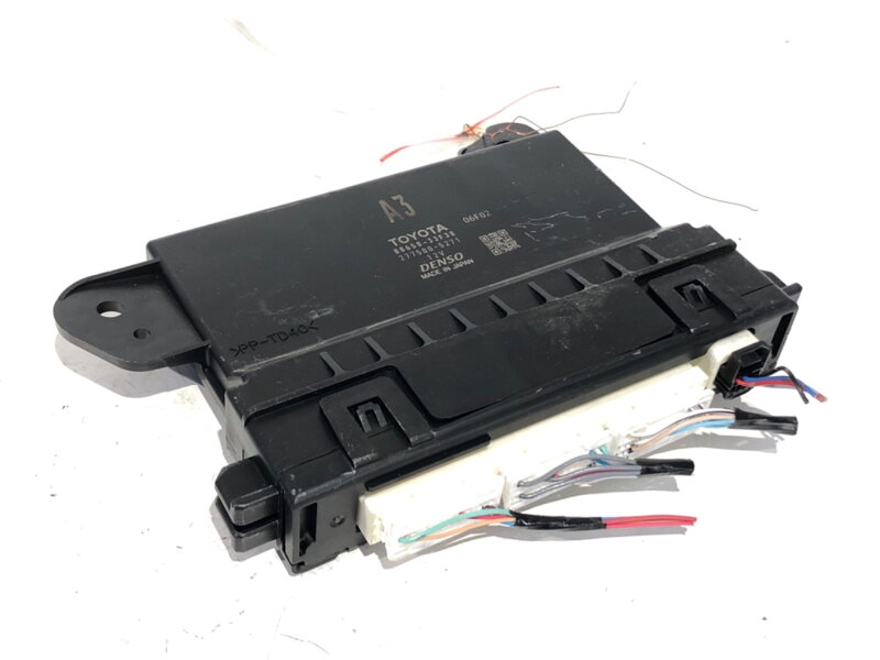 Modul klimatizace Toyota Camry (_V7_, _VA7_, _VH7_) 2017 - 2022 88650-33F30