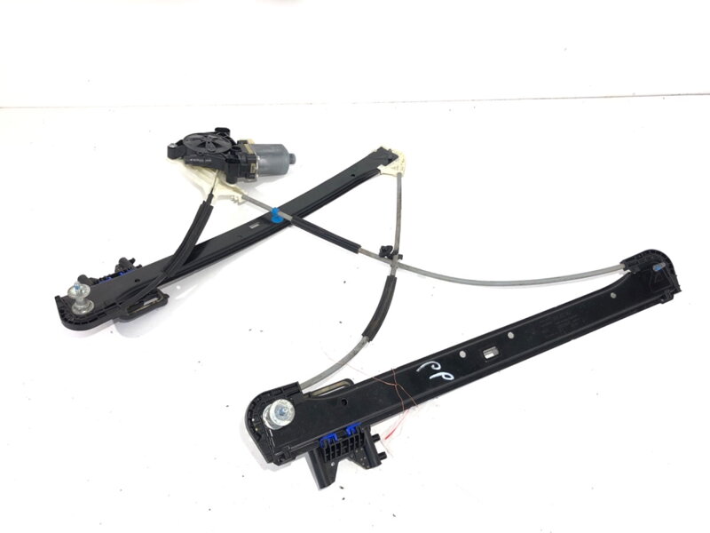 Stahovačka okna pravá přední Audi A3 Limousine (8VS, 8VM) 2013 - 2022 8V4837462