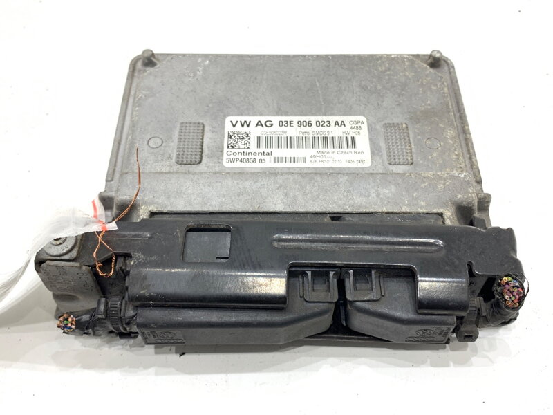 Řídicí jednotka motoru Seat Ibiza IV (6J5, 6P1) 2008 - 2017 03E906023AA