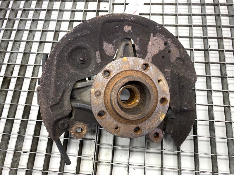 Otoč levá přední Peugeot 3008 SUV (MC_, MR_, MJ_, M4_) 2016 - 2022