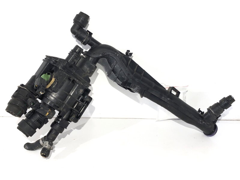 Hlavní potrubí vody Peugeot 3008 SUV (MC_, MR_, MJ_, M4_) 2016 - 2022 9812131480 9812131480