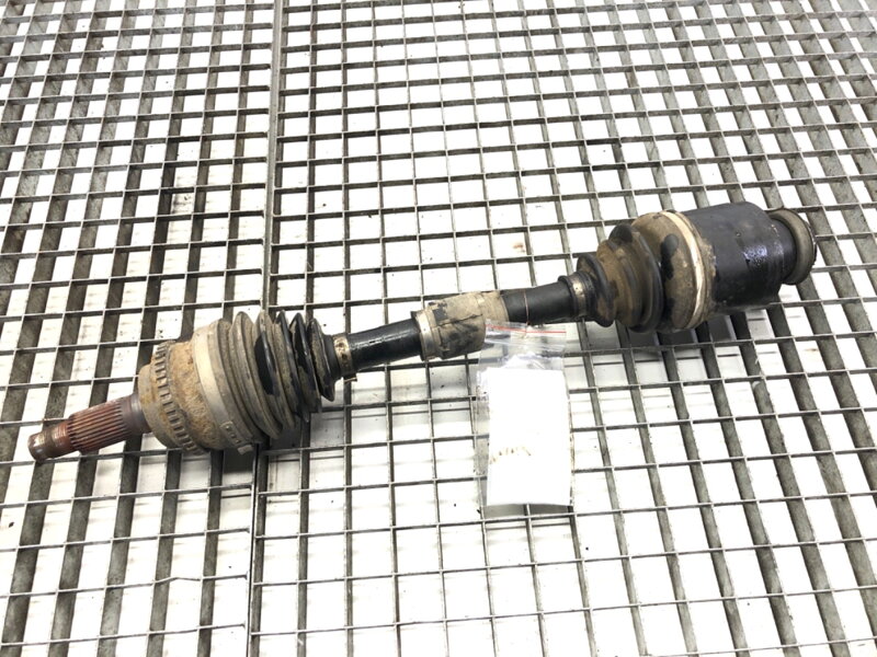 Poloosa pravá přední Mazda CX-7 (ER) 2006 - 2014