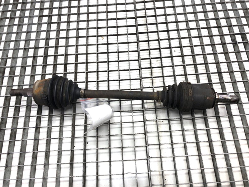 Poloosa levá přední Opel Corsa D (S07) 2006 - 2014