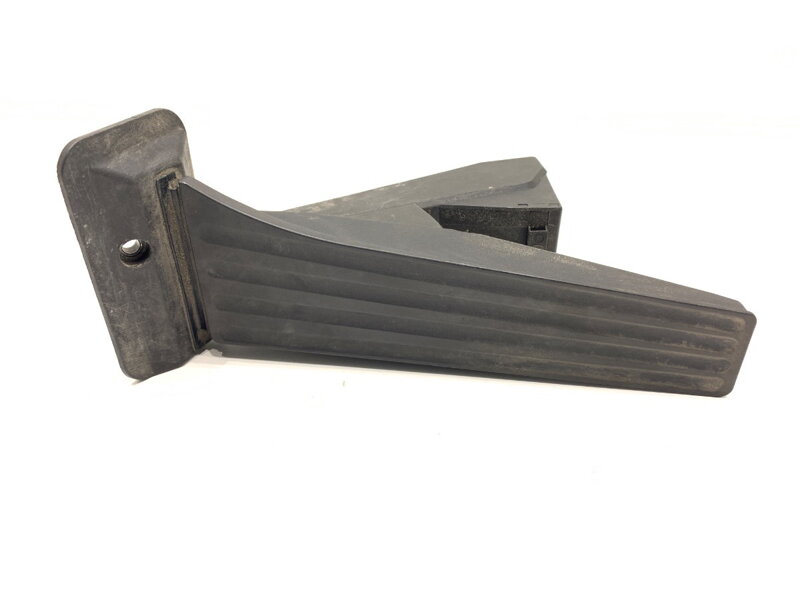 Plynový pedál BMW 5 Touring (F11) 2009 - 2017 6789998