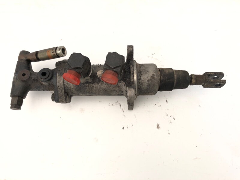 Posilovač brzd Linde E40P