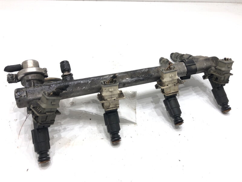 Vstřikovací rampa Opel Astra H (A04) 2004 - 2014