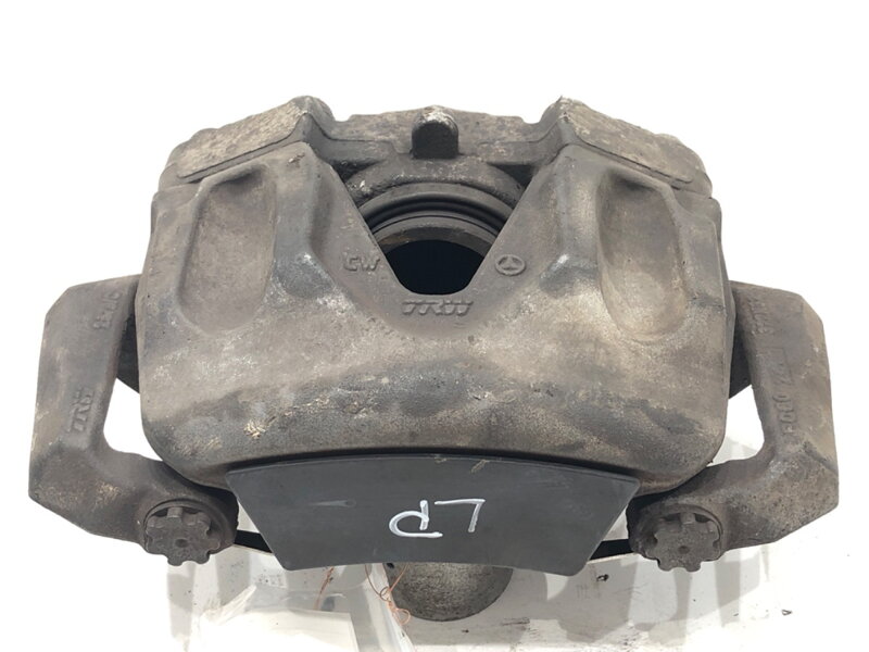 Brzdový třmen levý přední Mercedes-benz CLS (C218) 2011 - 2017