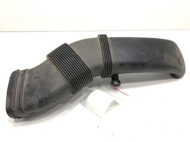 Vzduchové potrubí BMW X5 (E70) 2006 - 2013 7548890