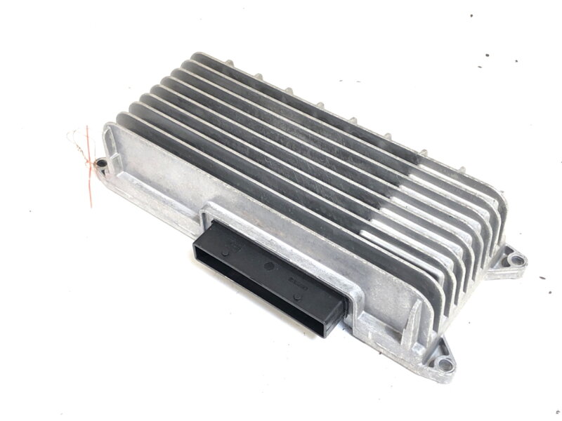 Zesilovač Audi A4 B8 (8K2) 2007 - 2015 8T0035223AH