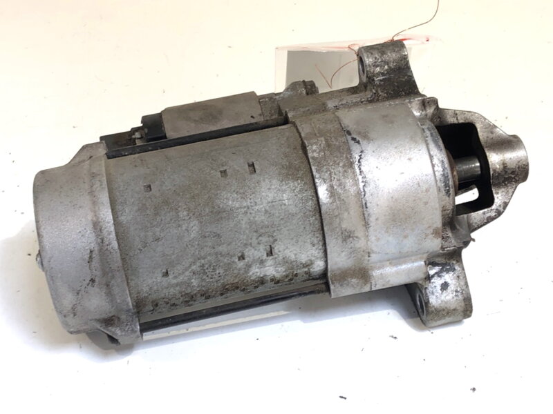 Startér BMW 2 Active Tourer (F45) 2013 - 2022 8570845