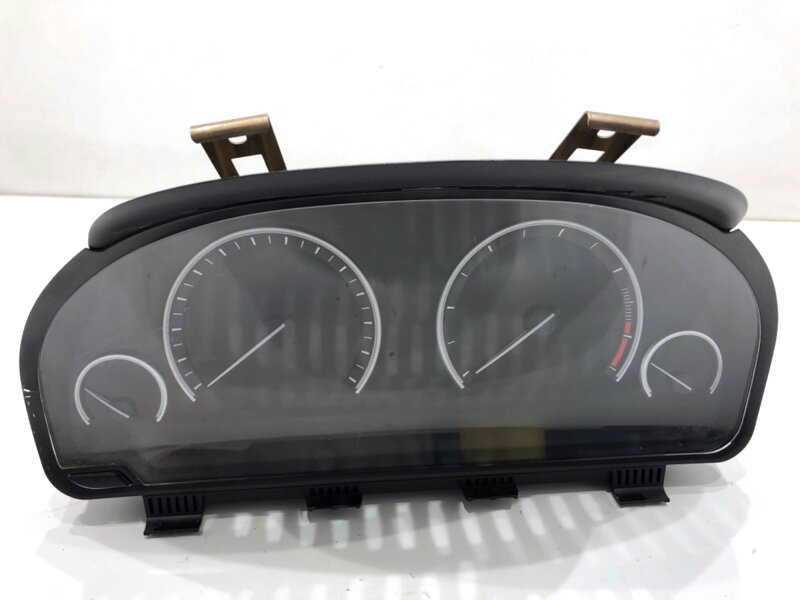 Tachometr budíky BMW 7 (F01, F02, F03, F04) 2008 - 2015 9202002