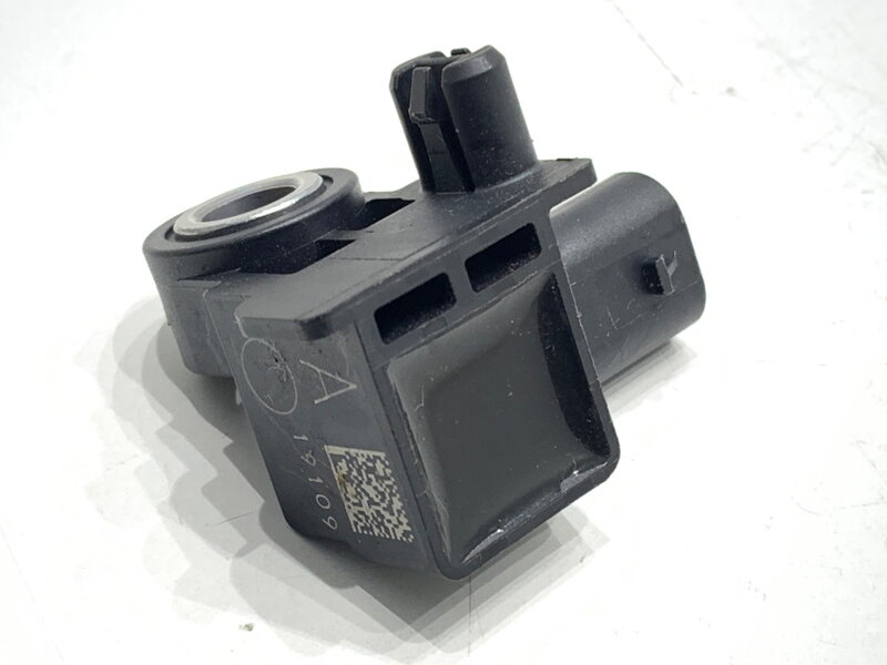 Čidlo nárazu KIA Stinger (CK) 2017 - 2022 95920-J5000