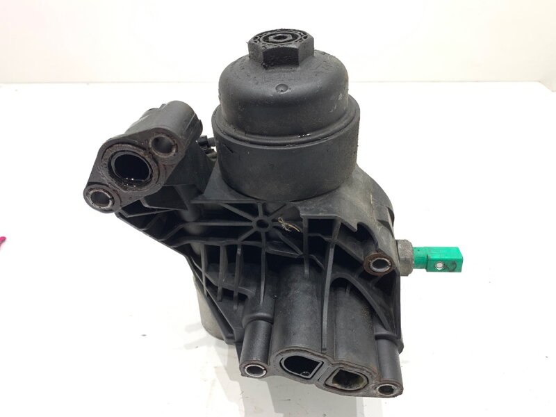 Základna filtru oleje Skoda Octavia III Combi (5E5, 5E6) 2012 - 2022 03N117021