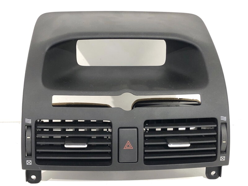 Mřížka ventilace přední Toyota Avensis Sedan (_T25_) 2003 - 2008