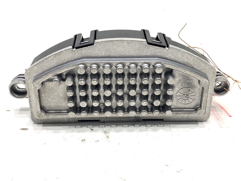 Odpor ventilátoru / ventilátory vzduchu VW Passat B8 Variant (3G5, CB5) 2014 - 2022 3Q0907521A