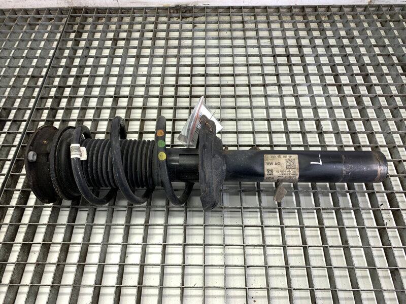 Tlumič levý přední S pružinou VW Passat B8 Variant (3G5, CB5) 2014 - 2022 3Q0413031BP