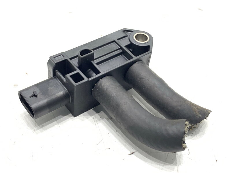 Čidlo tlaku spalin DPF VW Golf VII Variant (BA5, BV5) 2013 - 2022 04L906051F