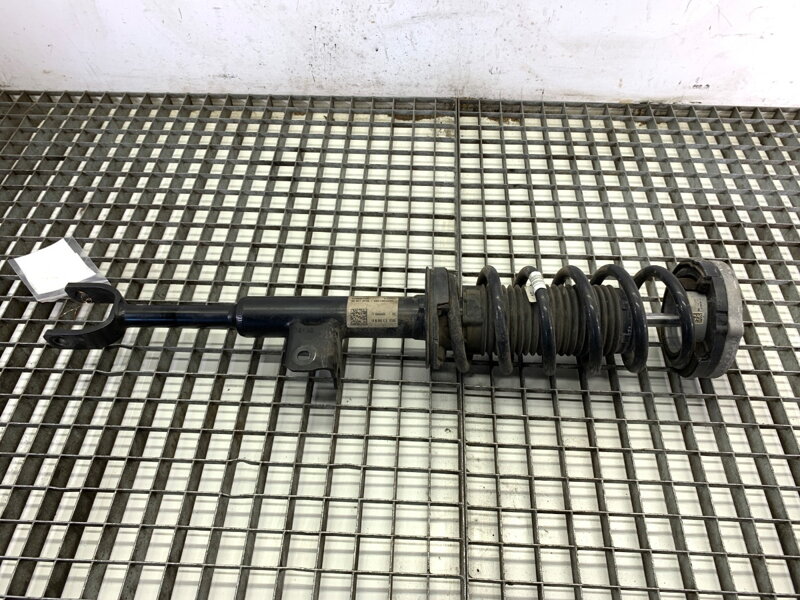 Tlumič levý zadní BMW 5 (G30, F90) 2016 - 2022 6866605