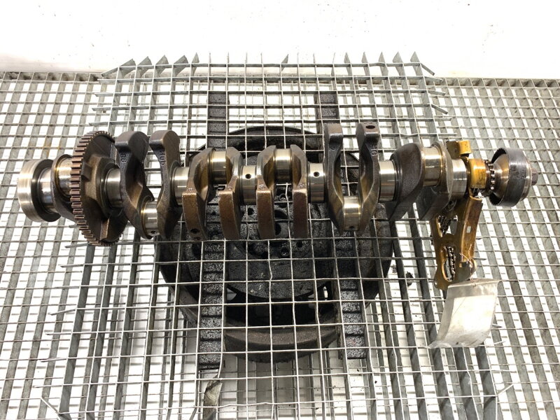 Hřídel klikový BMW 5 (E60) 2003 - 2010 7529071