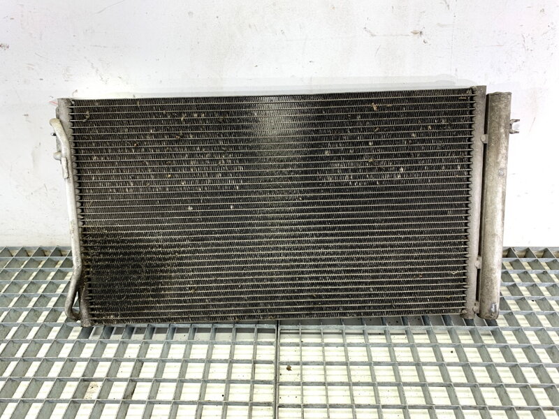Chladič klimatizace BMW 3 Coupe (E92) 2005 - 2013 9206296