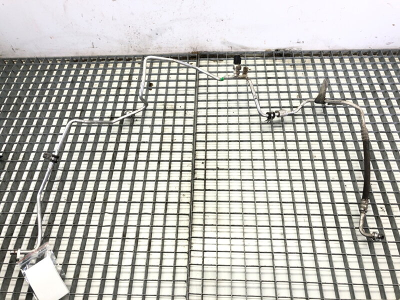 Hadice klimatizace Dacia Sandero II 2012 - 2022 924405959R