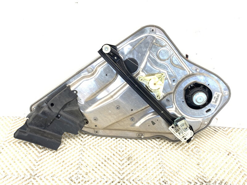 Stahovačka okna pravá zadní Mercedes-benz Class GLK (X204) 2008 - 2015