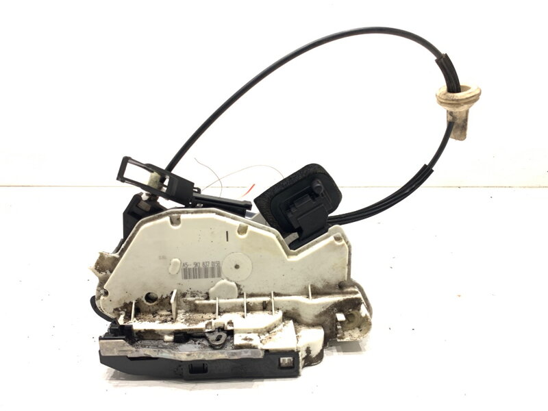 Zámek dveří levý přední VW Golf VI (5K1) 2008 - 2014 5K1837015B