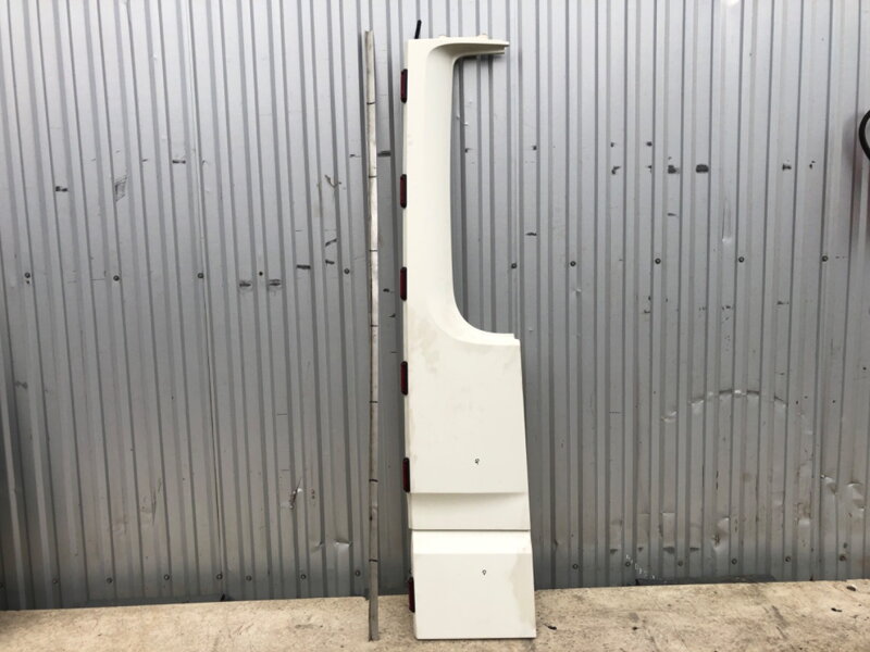 Deflektor kabiny pravý DAF XF 2012 - 2022 1836001