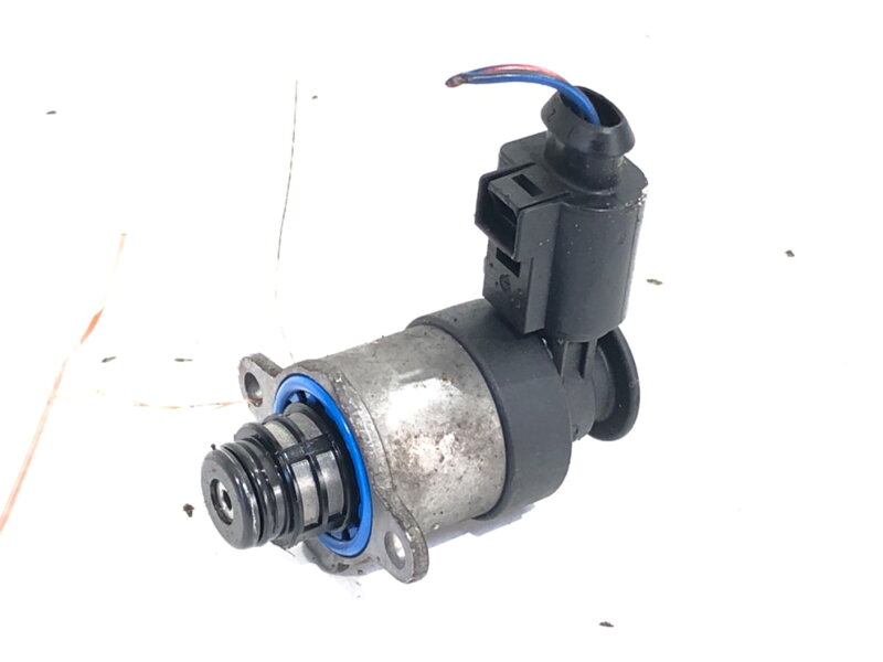 Regulátor tlaku paliva Skoda Rapid (NH3, NK3, NK6) 2012 - 2022 4D0971992