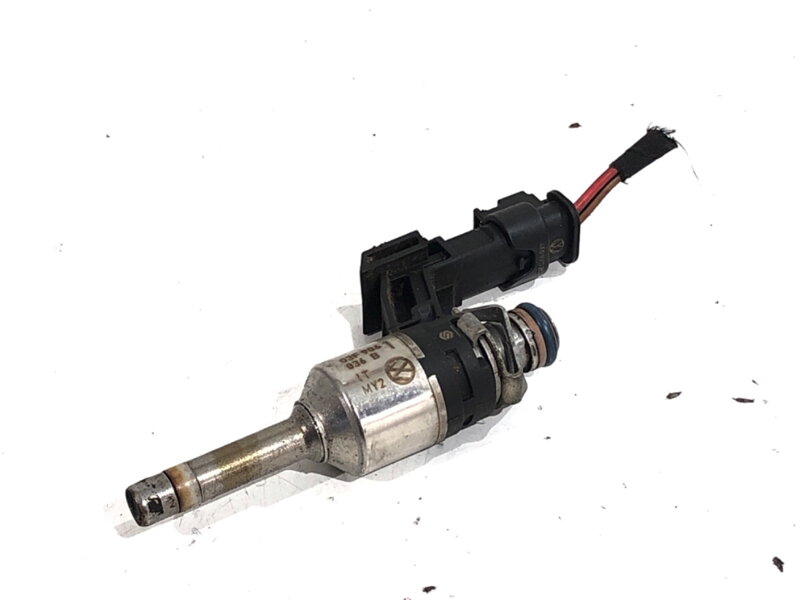 Vstřikovač VW Golf VI (5K1) 2008 - 2014 03F906036B